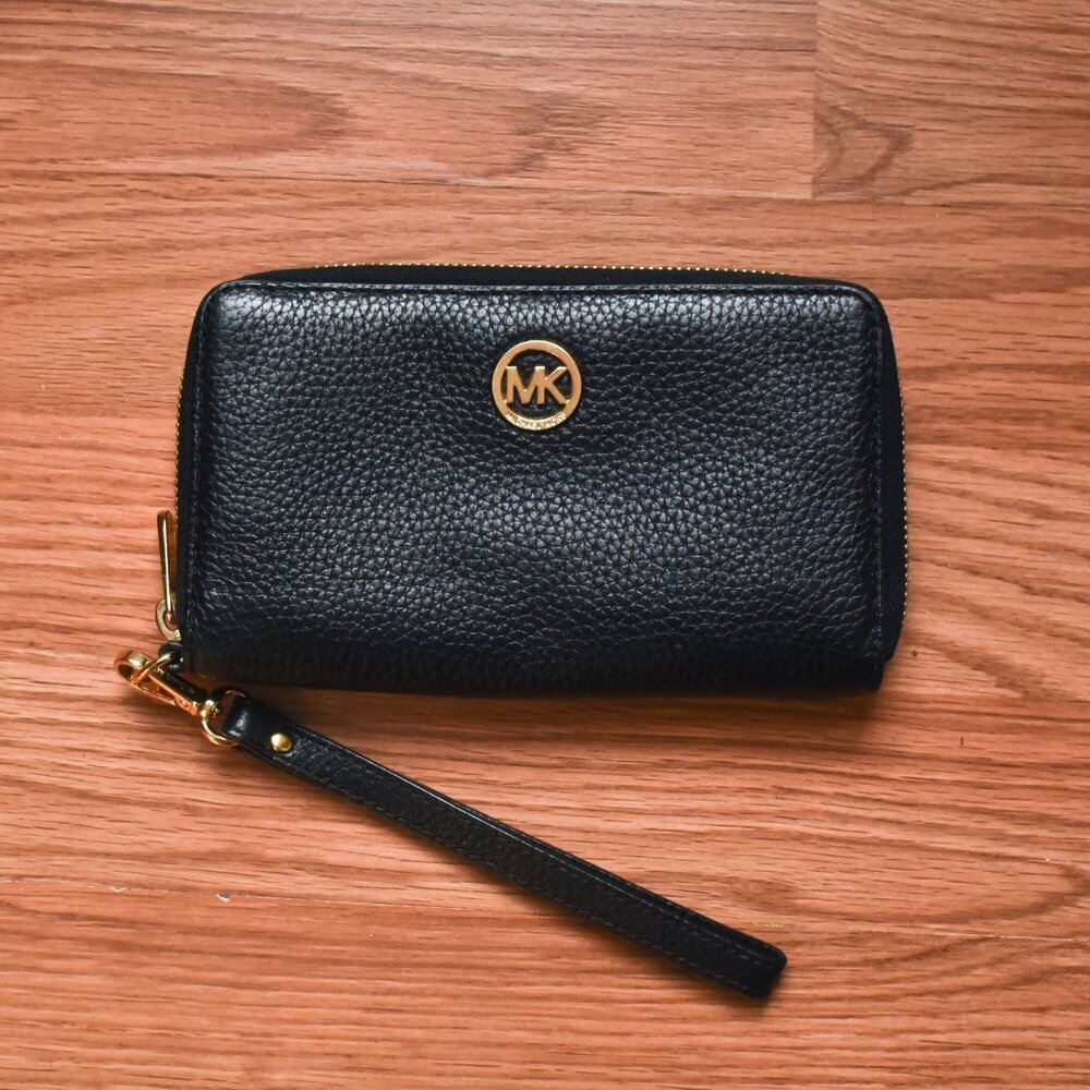 Michael Michael Kors Black Pebble Leather Wallet Wristlet Smartphone Bag NWT - Picture 2 of 7
